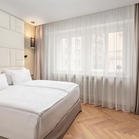 Rybna Apartments Old Town Praag Buitenkant foto