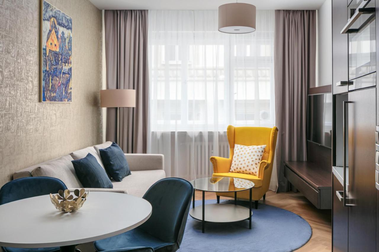 Rybna Apartments Old Town Praag Buitenkant foto